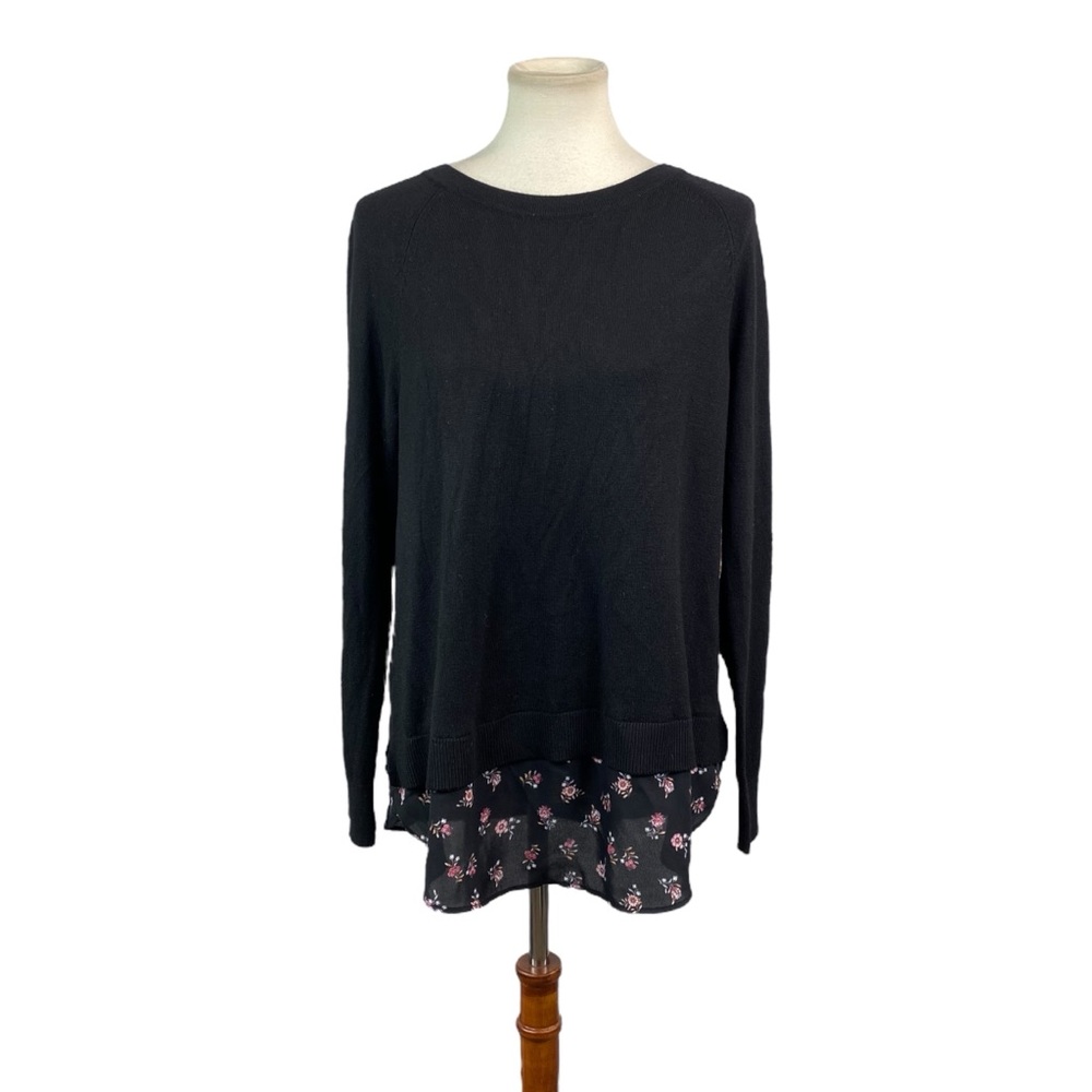 Woman’s LOFT black lightweight floral hem sweater size L